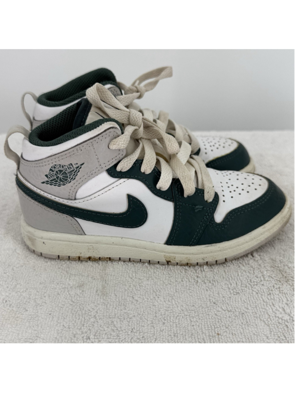 Air Jordan 1 Mid Shoes Boys Size 12C White Green Gray Basketball FQ8087-103 Logo